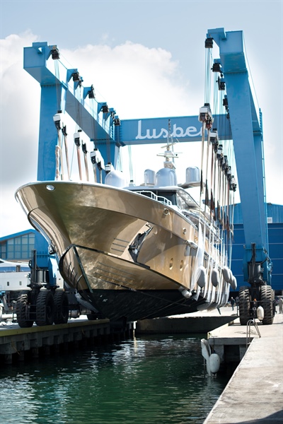 Lusben e Stoppani per Ocean Fast: uno yacht senza compromessi