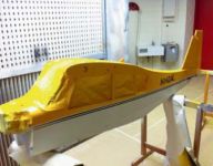 Göttinger Berufsschule macht aus Modellflugzeugen mit Lechler-Lacken Kunst-Flieger